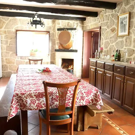 Homely With Mountain Views In Private Pool Terras de Bouro