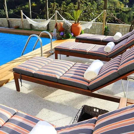 Homely With Mountain Views In Private Pool Βίλα *